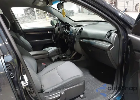 2013 Kia Sorento Lx from USA, damaged, VIN 5XYKTCA66DG360037